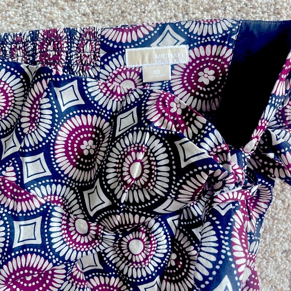 Michael Kors strapless print top.  Size 10. - Picture 3 of 3